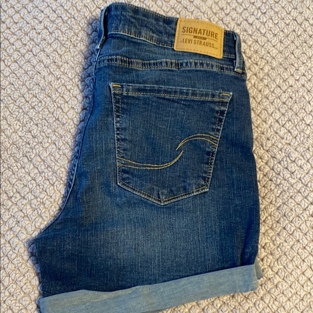 Signature by Levi Strauss Women's Blue Jeans
